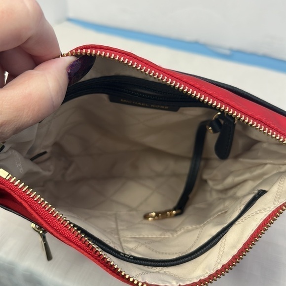 MICHAEL KORS JET SET Nylon Gabardine Messenger Crossbody - - Picture 9 of 12